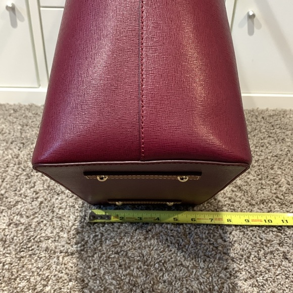 Dooney and Bourke Small Russel Tote in Cranberry Saffiano Leather - Picture 4 of 14